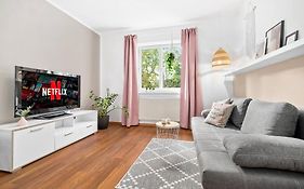 Ruhiges Apartment In Der Naehe Von Park Und Krankenhaus Mit Gratis Parkplatz